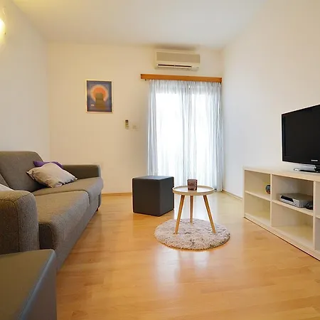 Apartment Blue Sea *